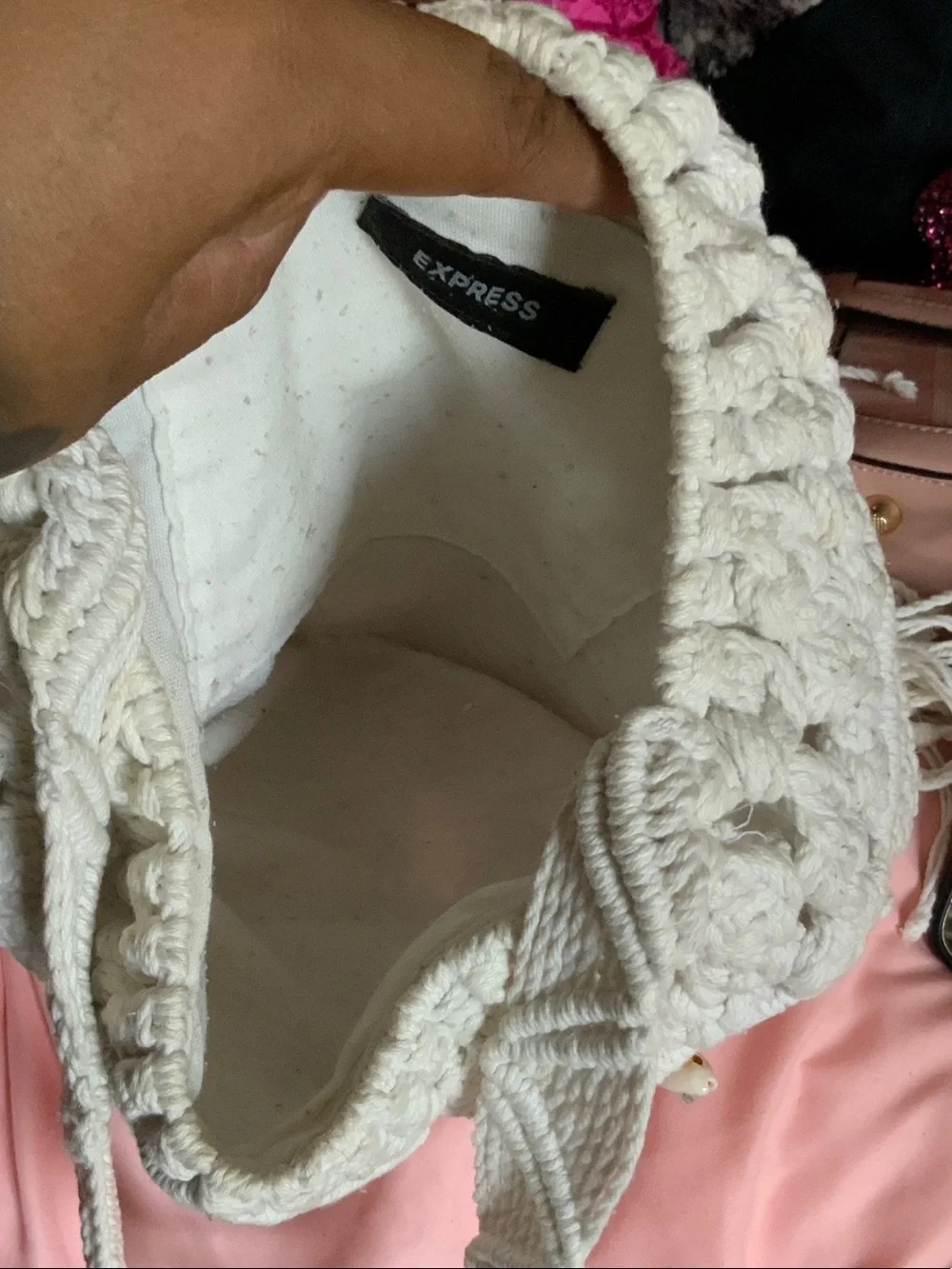 Express cream macramé